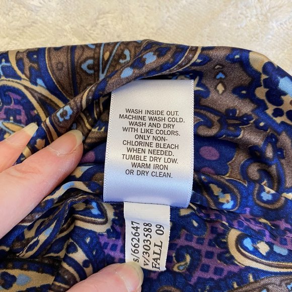 Banana Republic satin-feel, button-front blouse - Picture 12 of 12